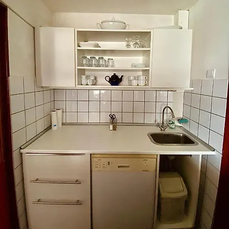 Viztuekoer Apartman Apartment *