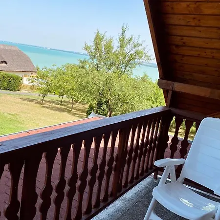Appartamento Viztuekoer Apartman Tihany